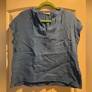 Lush blue gauze waffle soft blouse, women’s size small